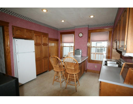 35 Lowell Road Winthrop, MA 02152 - Photo 10 of 27 Gallery Image 10