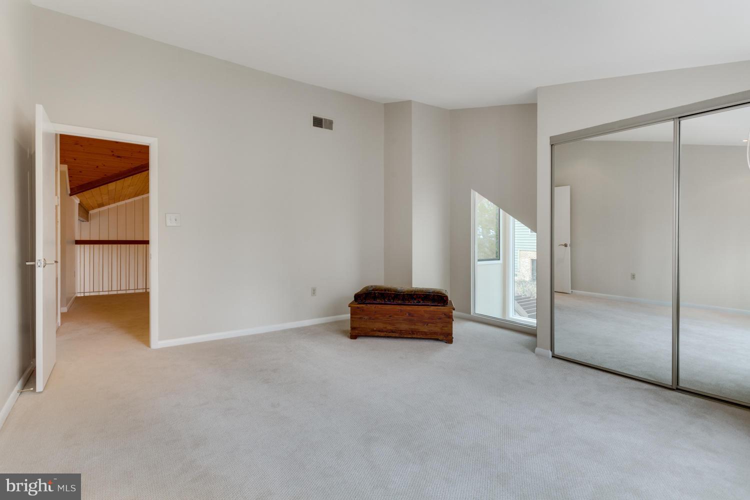 7306 Hooking Road McLean, VA 22101 - Photo 20 of 30 Upper Level Bedroom