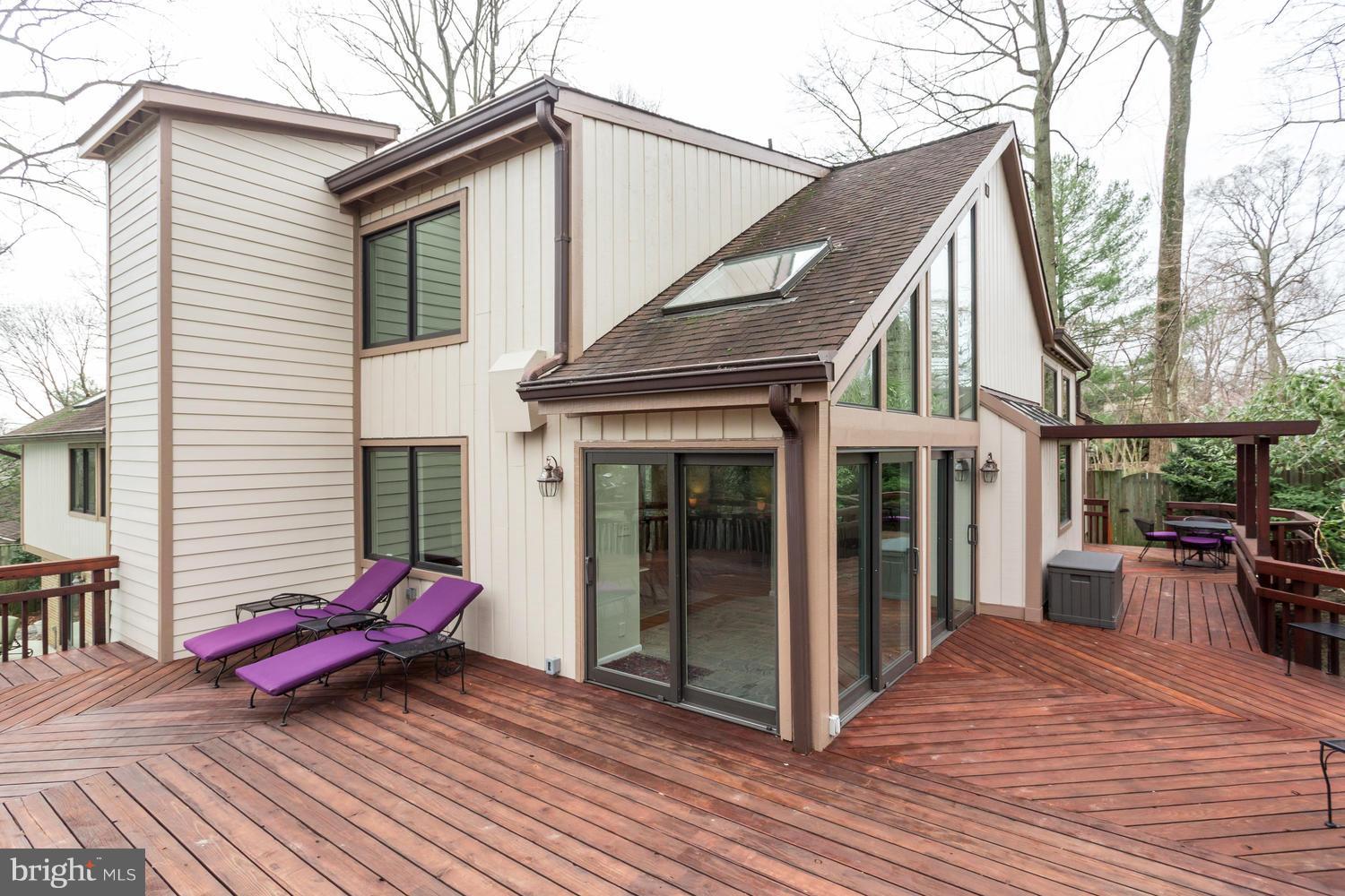 7306 Hooking Road McLean, VA 22101 - Photo 25 of 30 Exterior (Rear)