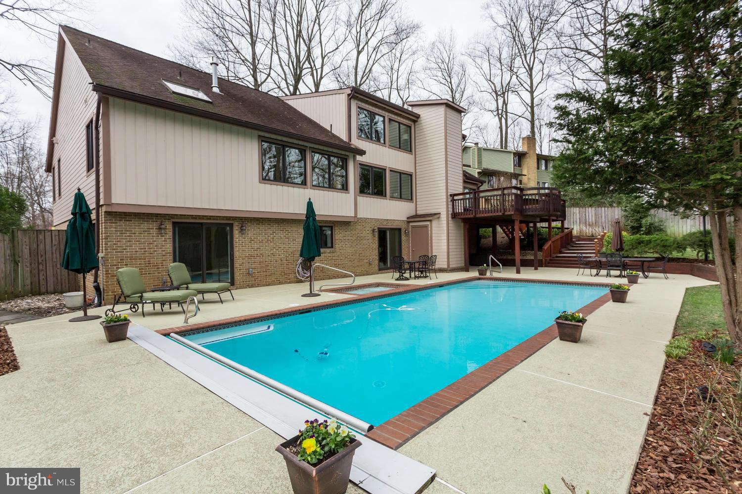 7306 Hooking Road McLean, VA 22101 - Photo 27 of 30 Exterior (Rear)