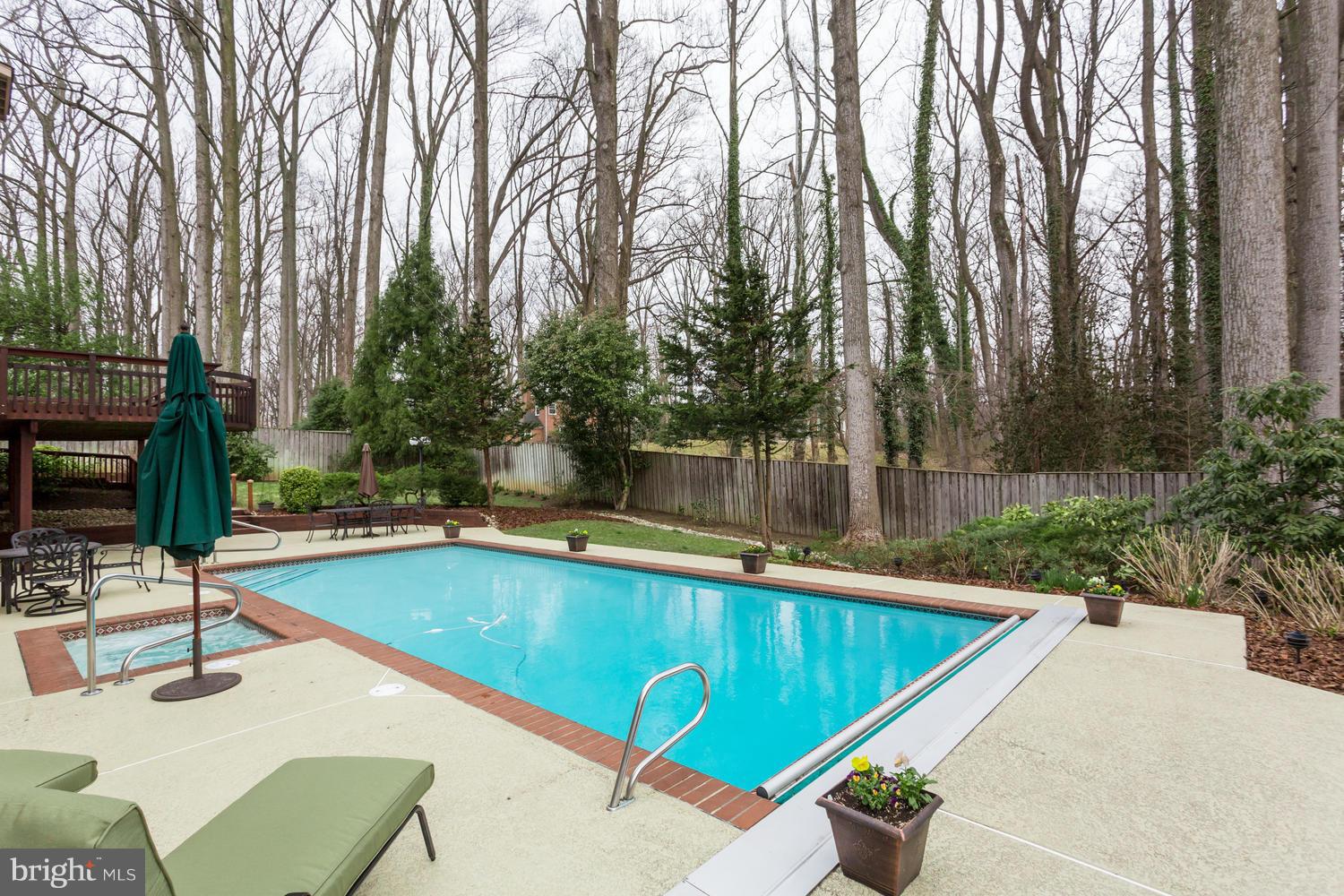 7306 Hooking Road McLean, VA 22101 - Photo 28 of 30 Exterior (Rear)