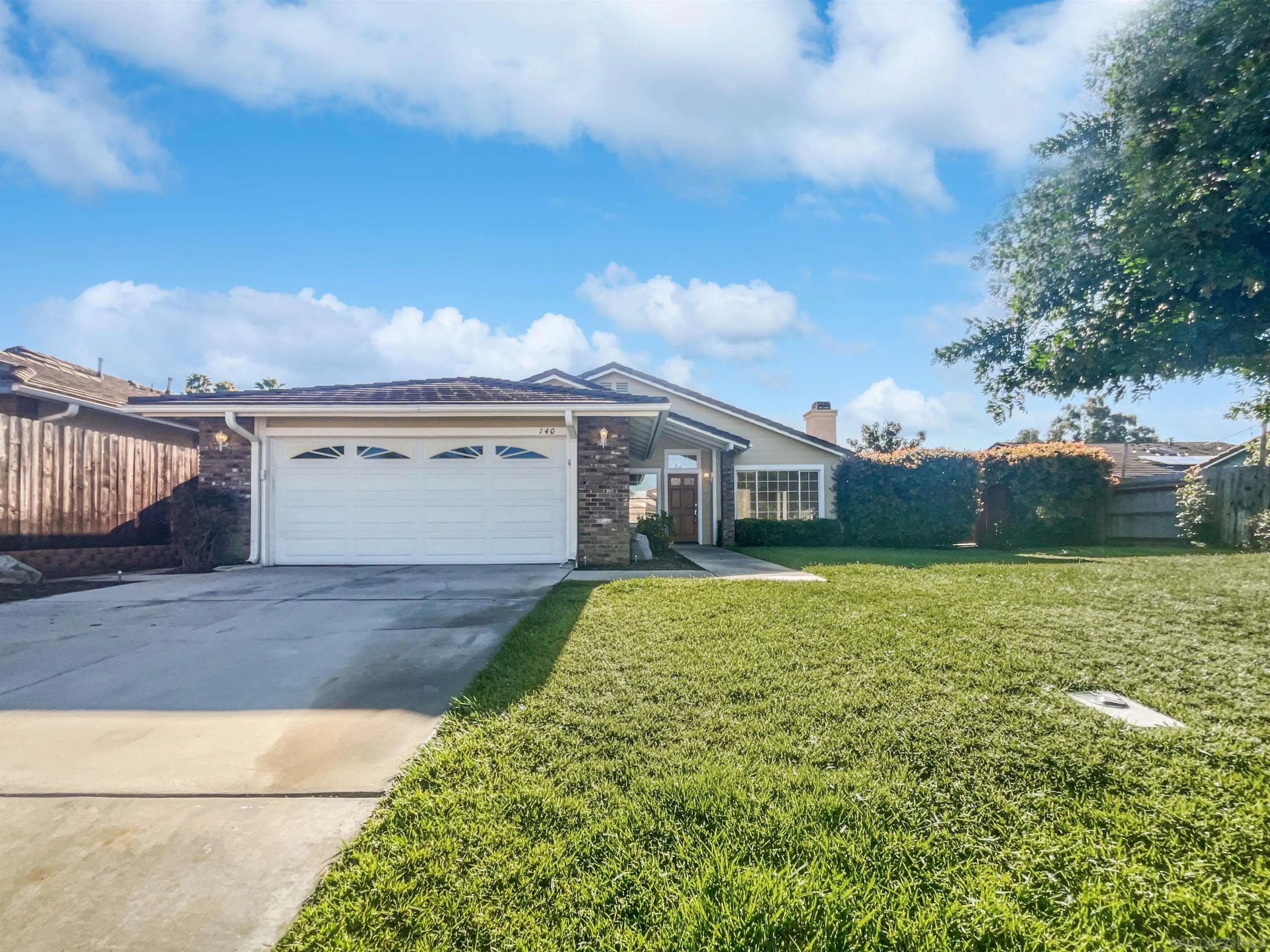 140 South Mercedes Road Fallbrook, CA 92028 - Photo 1 of 21 a front view of a house with garden