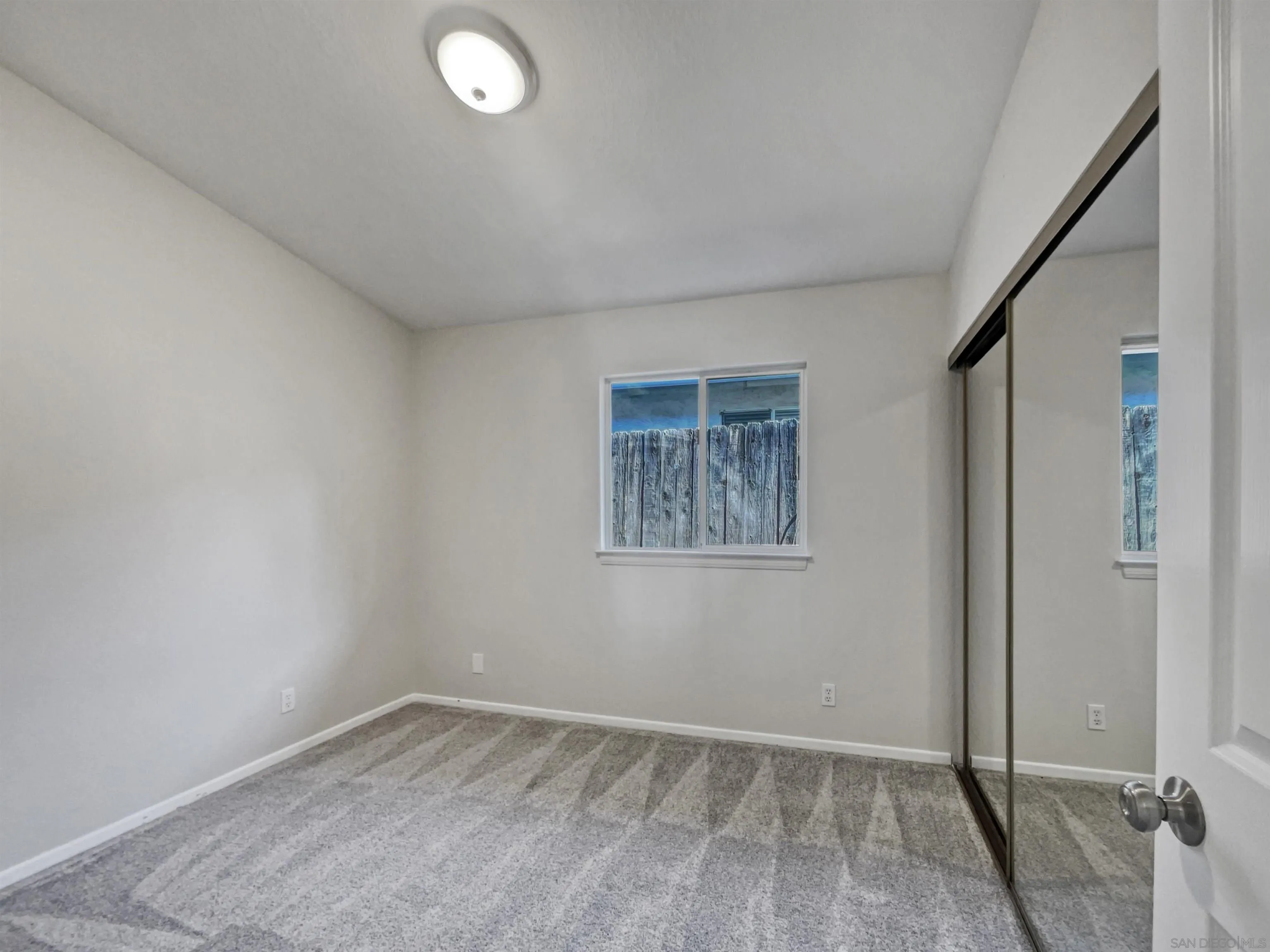 140 South Mercedes Road Fallbrook, CA 92028 - Photo 5 of 21 an empty room with a empty space and window