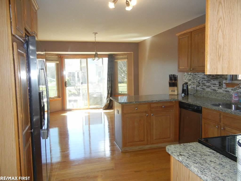 28382 Gamble Road New Baltimore, MI 48047 - Photo 12 of 46 31376453-11.JPG
