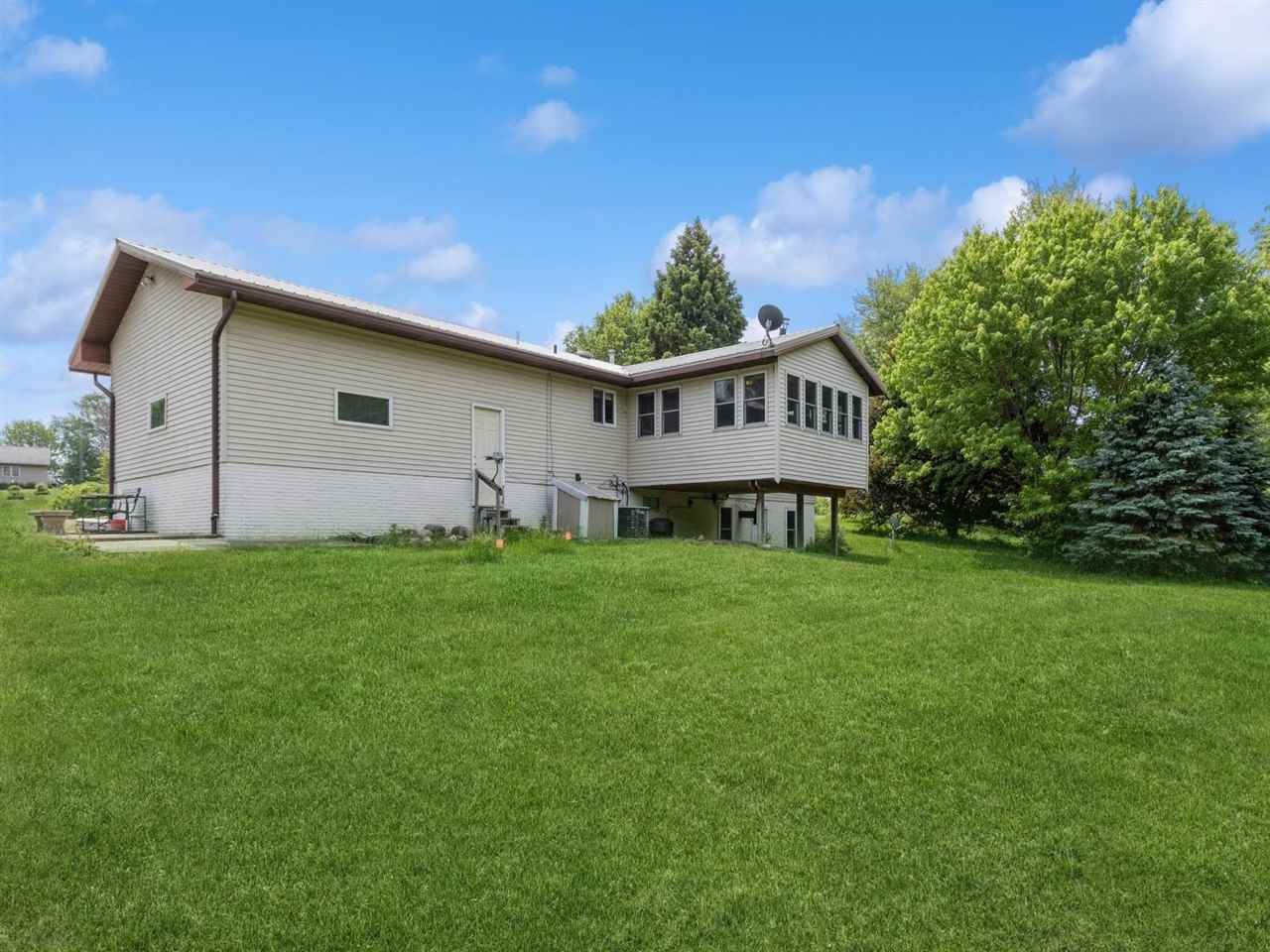 1409 Riverside Road Riverside, IA 52327 - Photo 28 of 32 Gallery Image 28