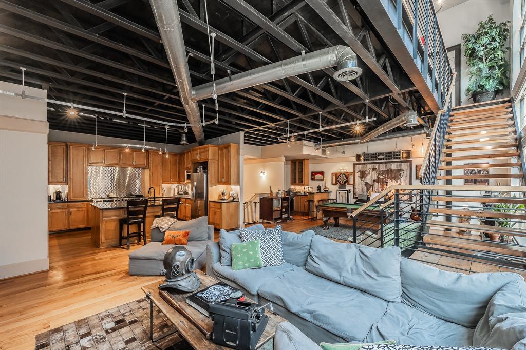 3911 Gilbert Avenue, Unit G Dallas, TX 75219 - Photo 14 of 35 a outdoor space with patio lots of furniture