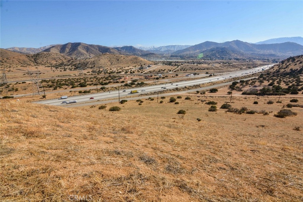 720 Berncastle Road Acton, CA 93510 - Photo 4 of 10