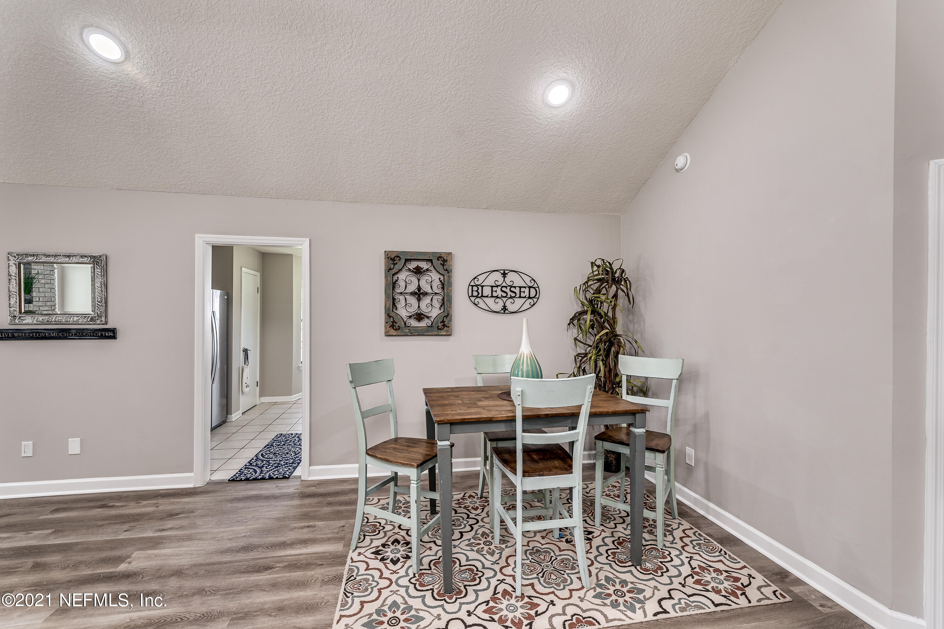 234 West Shores Road Orange Park, FL 32003 - Photo 10 of 37 Living View 6