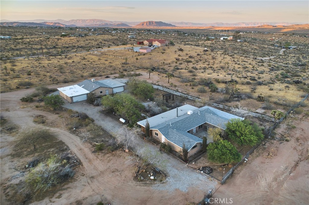 979 Old Woman Springs Road Yucca Valley, CA 92284 - Photo 3 of 58