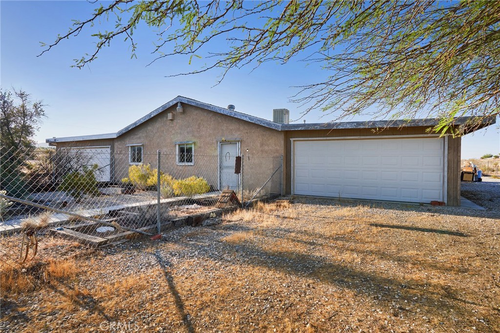 979 Old Woman Springs Road Yucca Valley, CA 92284 - Photo 33 of 58