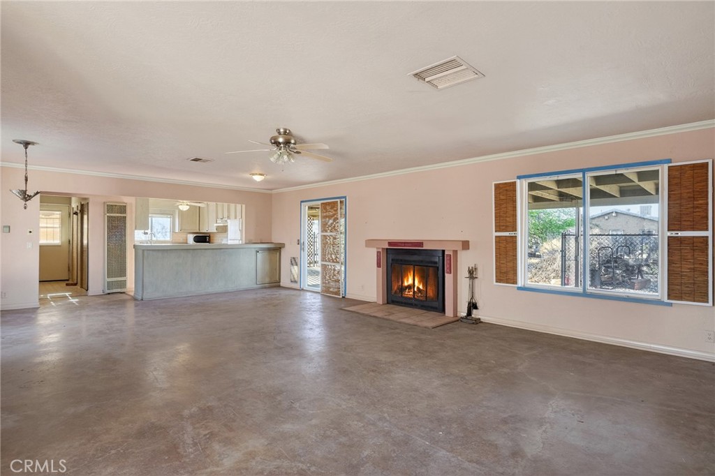 979 Old Woman Springs Road Yucca Valley, CA 92284 - Photo 4 of 58