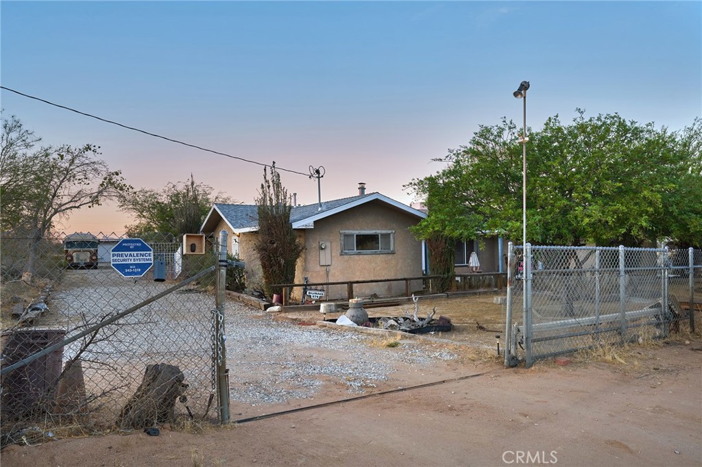 979 Old Woman Springs Road Yucca Valley, CA 92284 - Photo 48 of 58
