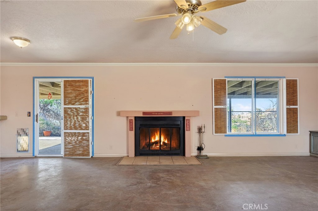 979 Old Woman Springs Road Yucca Valley, CA 92284 - Photo 6 of 58