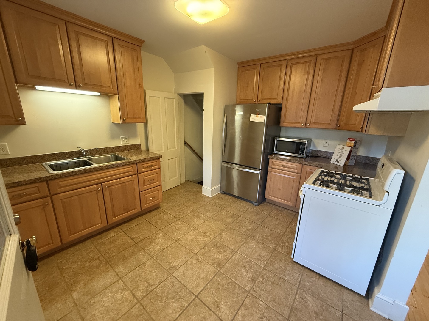 418 North 4th Street DeKalb, IL 60115 - Photo 4 of 9