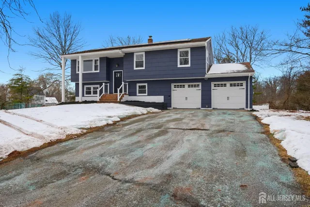 $725,000 | 12 Thornton Lane, Piscataway, NJ 08854