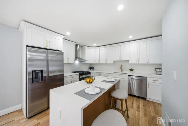 $725,000 | 12 Thornton Lane, Piscataway, NJ 08854