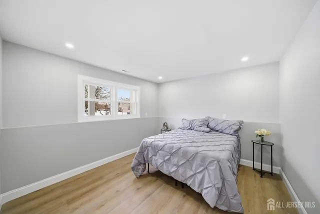 $725,000 | 12 Thornton Lane, Piscataway, NJ 08854