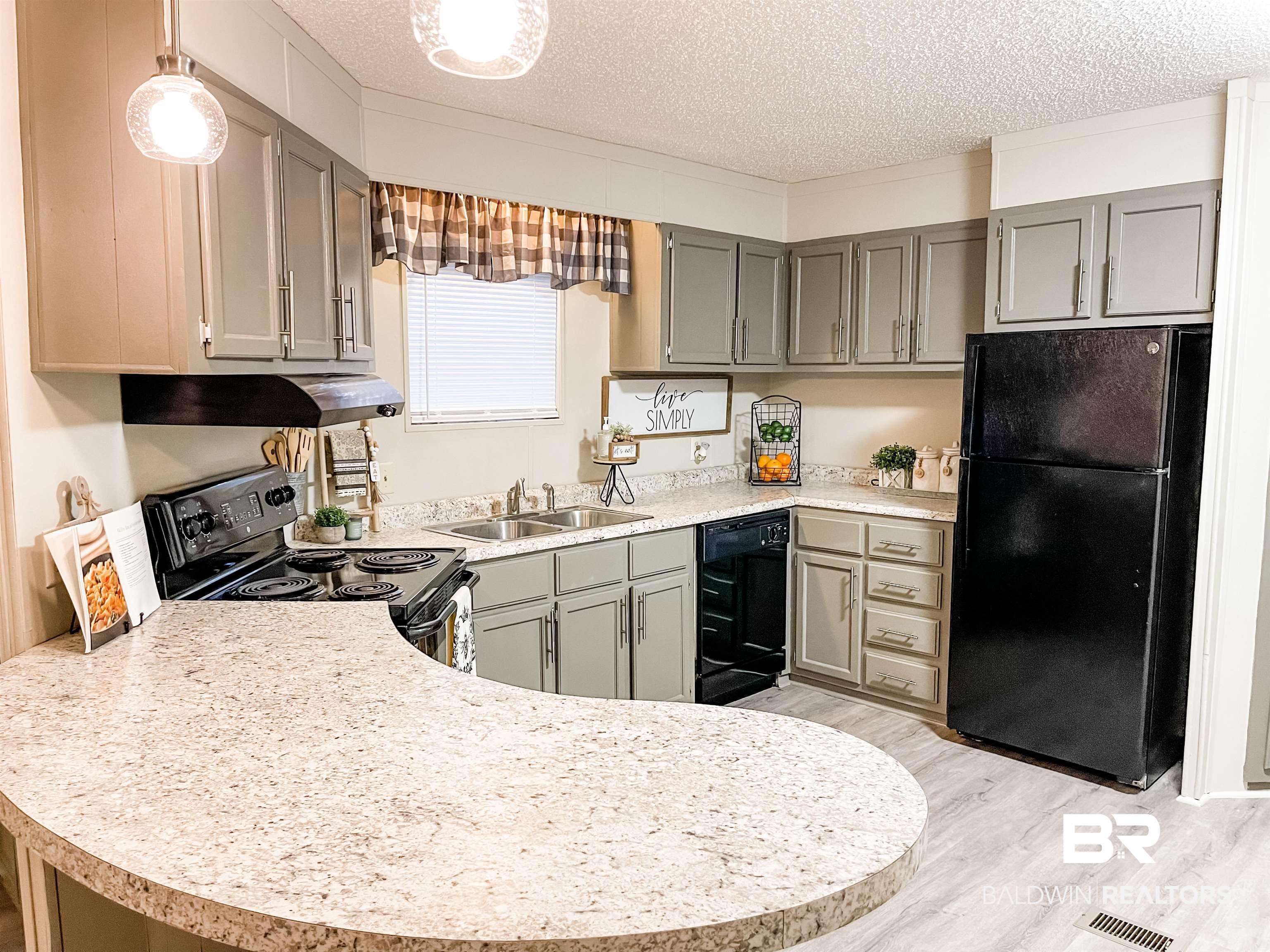 30490 Waites Lane Daphne, AL 36527 - Photo 8 of 19