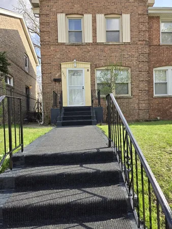 $155,900 | 2051 East 93rd Street, Chicago, IL 60617