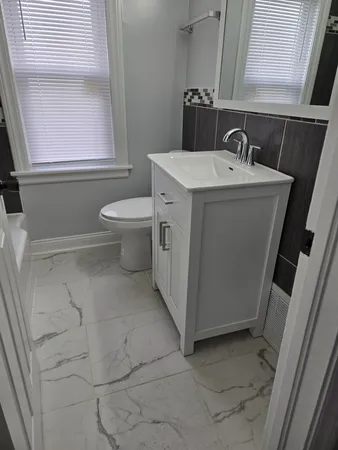 $155,900 | 2051 East 93rd Street, Chicago, IL 60617