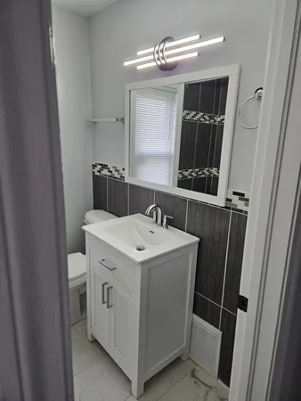 $155,900 | 2051 East 93rd Street, Chicago, IL 60617