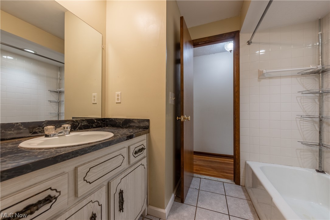 956 Brainard Road Cleveland, OH 44143 - Photo 23 of 25