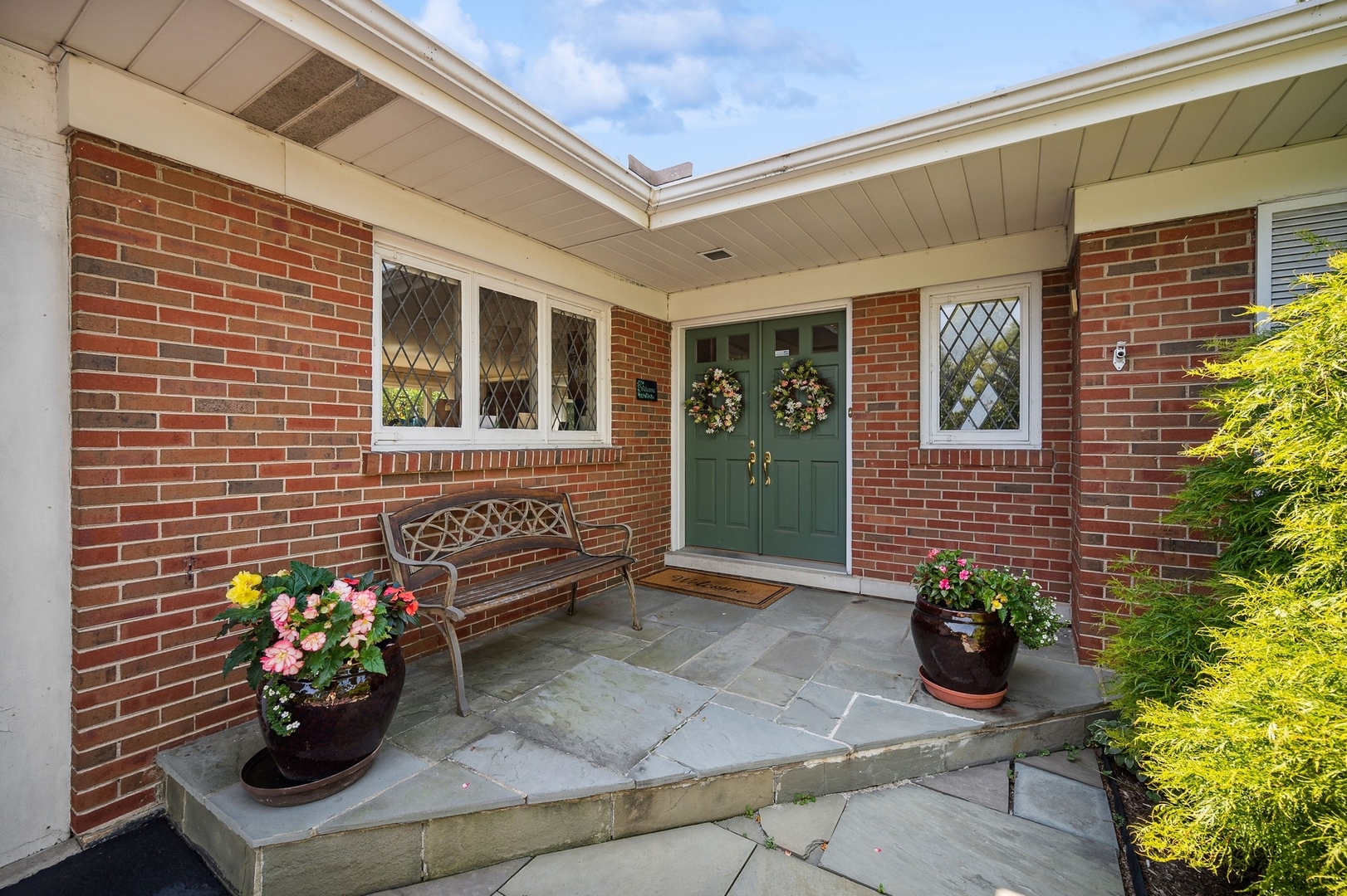 90 Wagner Road Northfield, IL 60093 - Photo 4 of 32