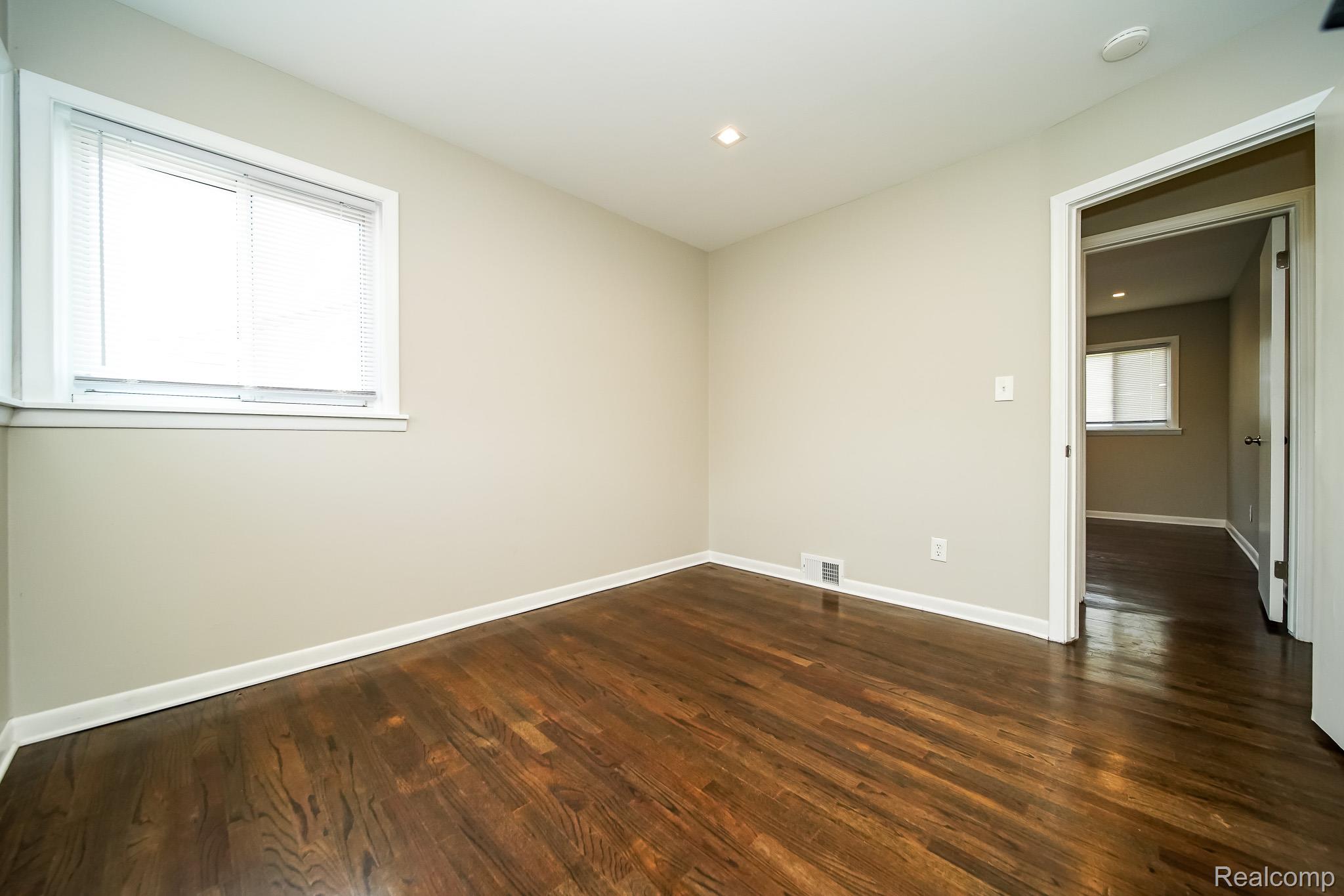 5367 East Thirteen Mile Road Warren, MI 48092 - Photo 53 of 63 DDS02926.jpg