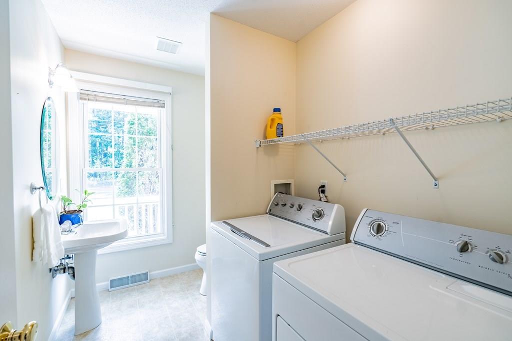 439 Springdale Road Westfield, MA 01085 - Photo 20 of 42 Gallery Image 20