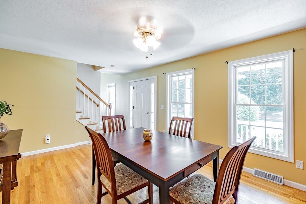 439 Springdale Road Westfield, MA 01085 - Photo 5 of 42 Gallery Image 5