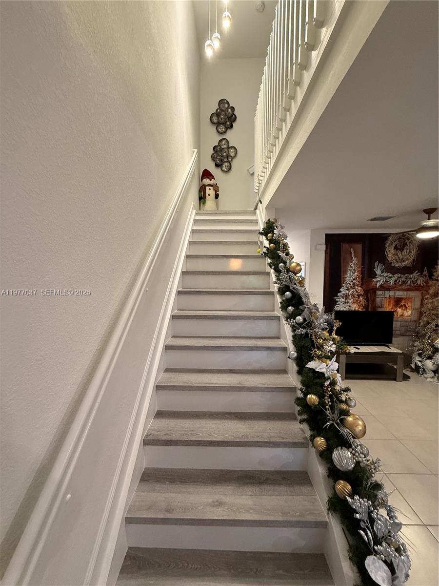 25216 Southwest 108th Court Homestead, FL 33032 - Photo 14 of 36