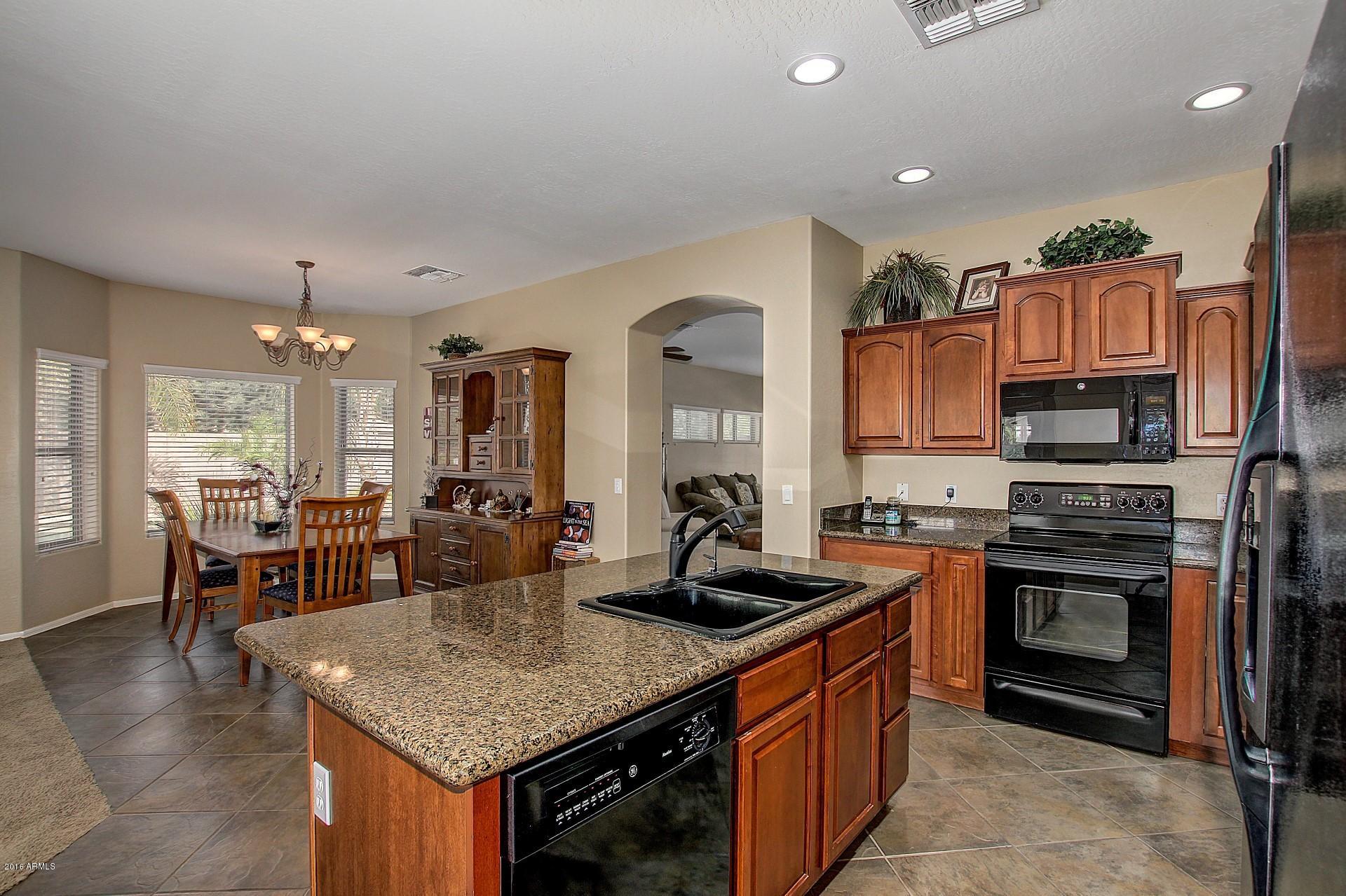 4165 East Los Altos Road Gilbert, AZ 85297 - Photo 8 of 44 RAISED PANEL UPGRADED CABINETS