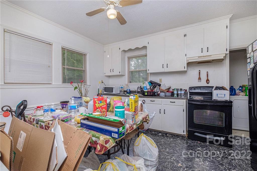 4401 Lake Road Charlotte, NC 28269 - Photo 11 of 25 Gallery Image 11