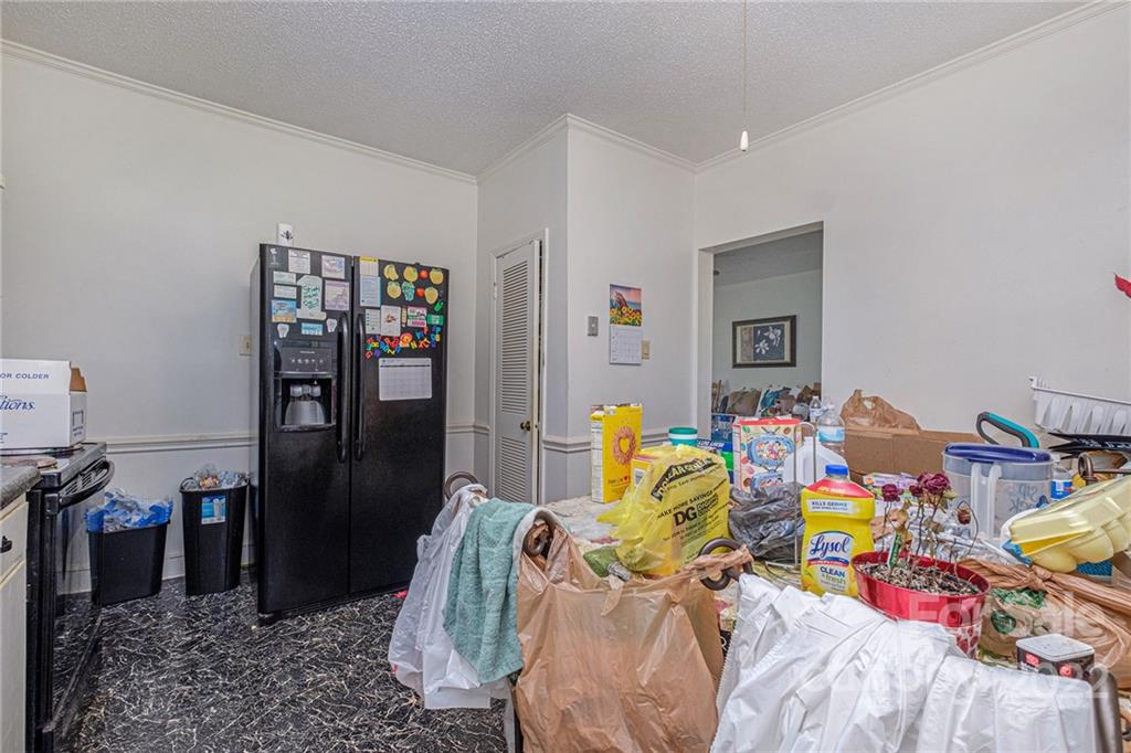 4401 Lake Road Charlotte, NC 28269 - Photo 12 of 25 Gallery Image 12