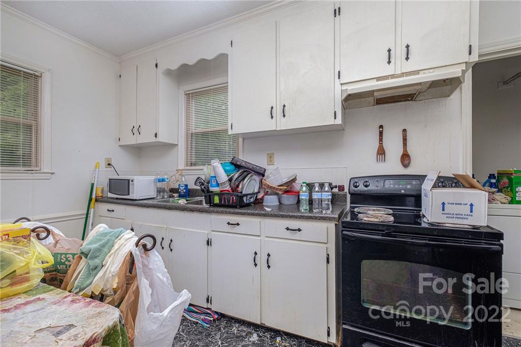 4401 Lake Road Charlotte, NC 28269 - Photo 13 of 25 Gallery Image 13