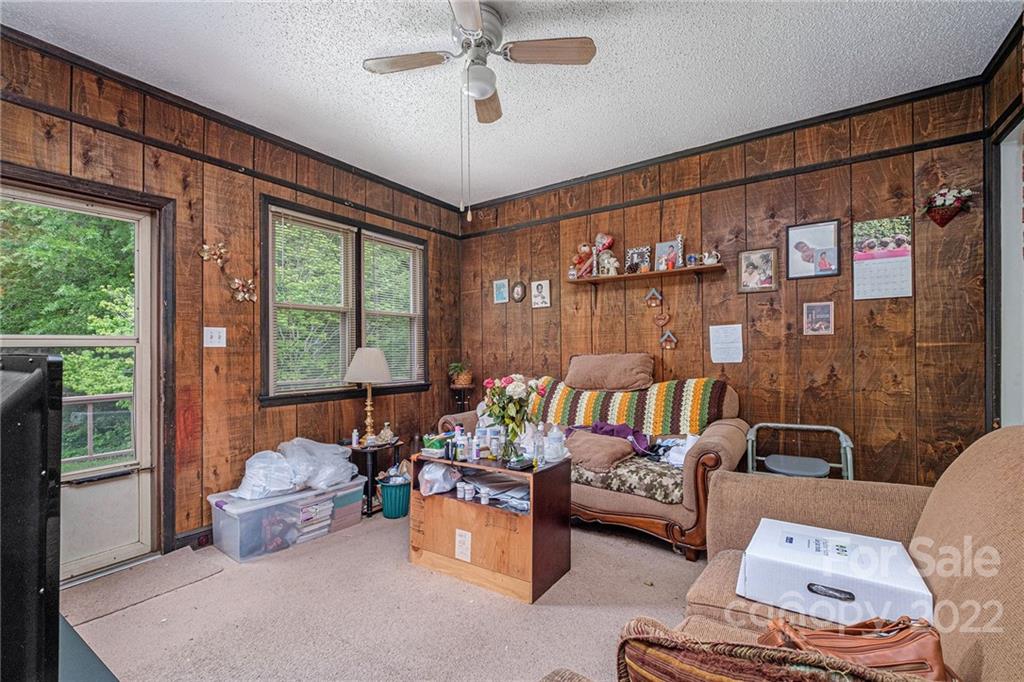 4401 Lake Road Charlotte, NC 28269 - Photo 8 of 25 Gallery Image 8