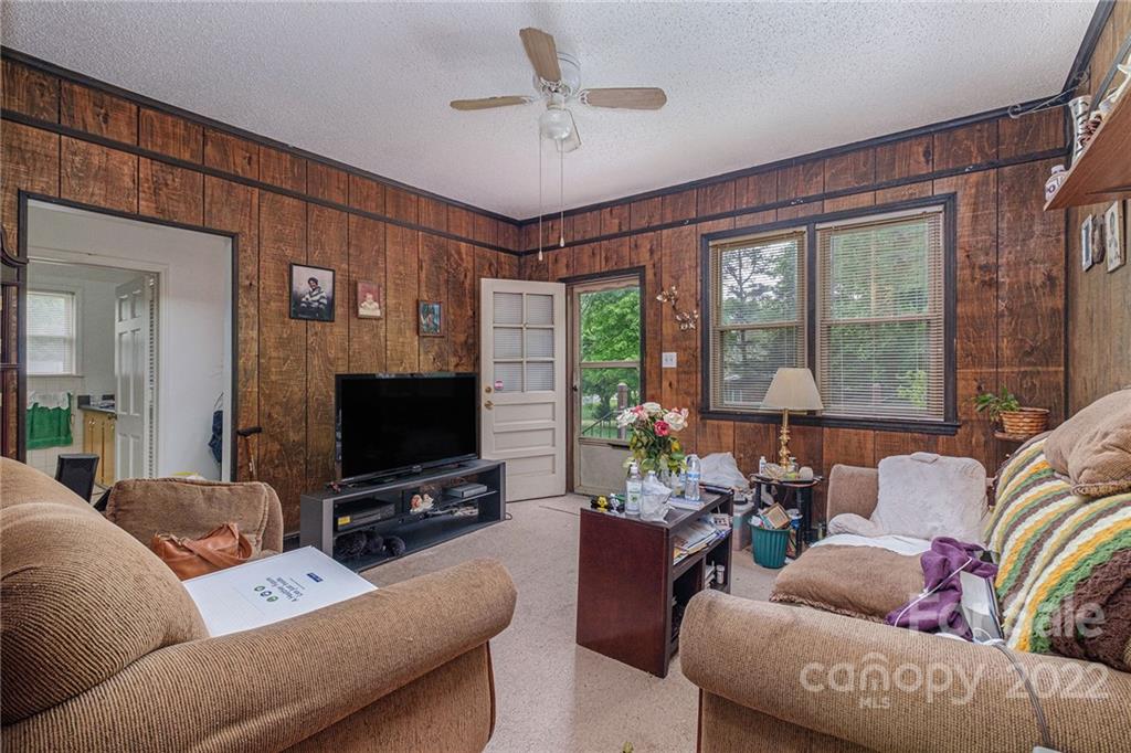 4401 Lake Road Charlotte, NC 28269 - Photo 9 of 25 Gallery Image 9