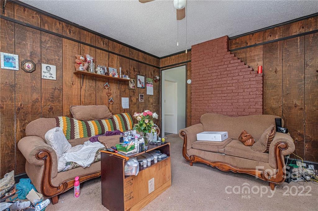 4401 Lake Road Charlotte, NC 28269 - Photo 10 of 25 Gallery Image 10