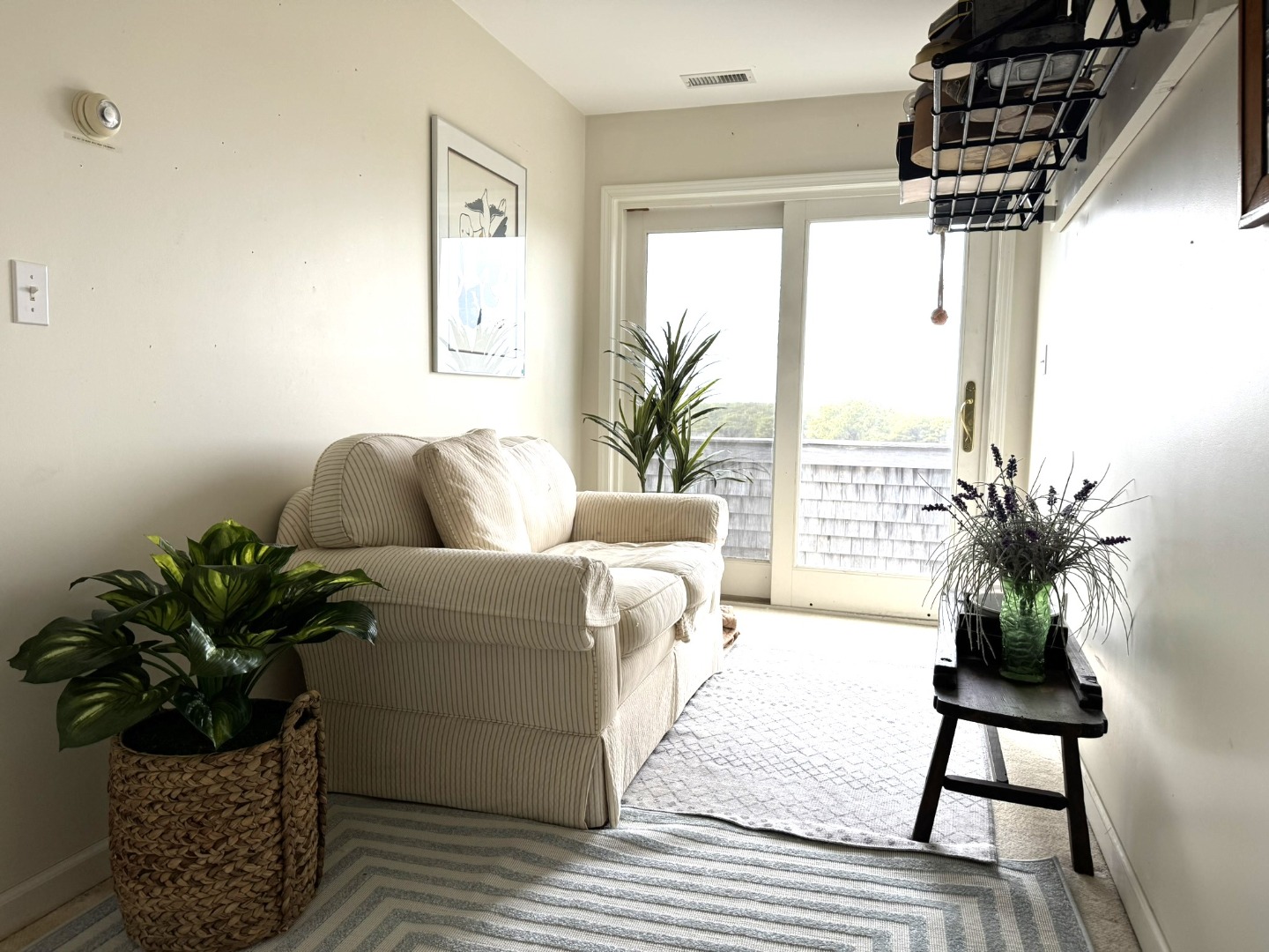 160 Madaket Road Nantucket, MA 02554 - Photo 27 of 58 Sitting room/ den with access to 2nd floor deck