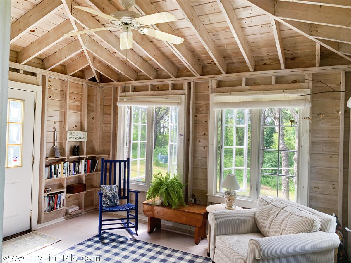 160 Madaket Road Nantucket, MA 02554 - Photo 45 of 58 Guesthouse Sunroom