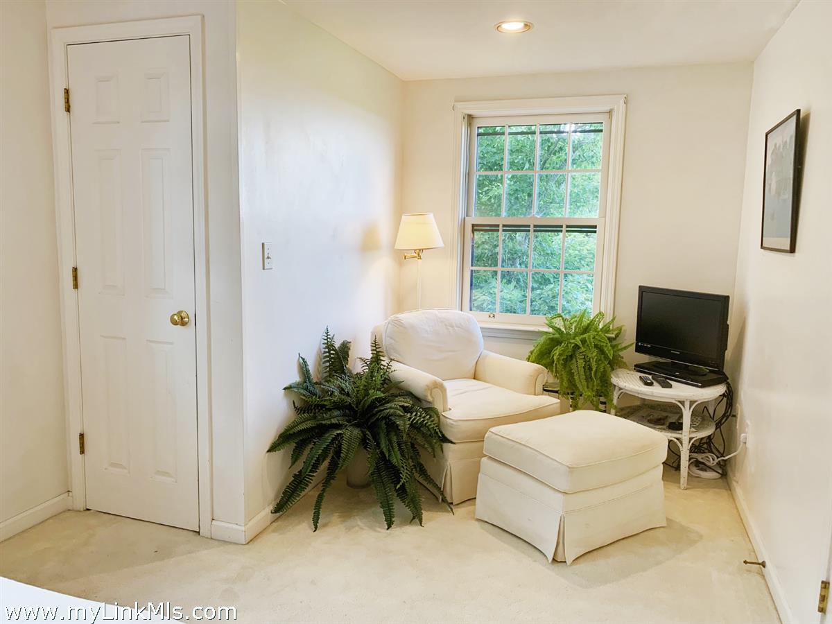 160 Madaket Road Nantucket, MA 02554 - Photo 48 of 58 Guesthouse Bdrm 1 2nd Floor Sitting area in Bedroom