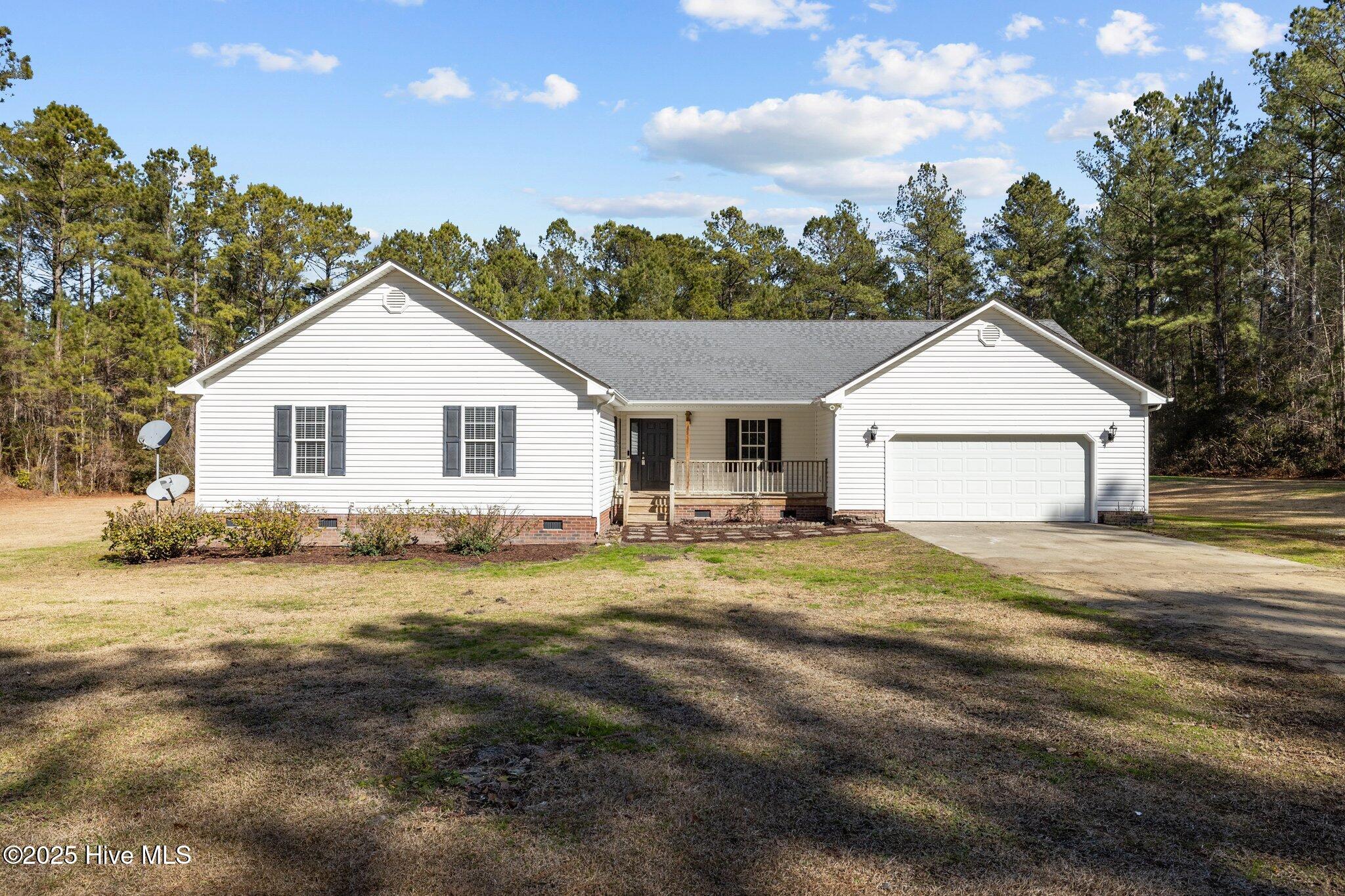 646 High Hill Road Jacksonville, NC 28540 - Photo 2 of 47 3-web-or-mls-1S3A1926