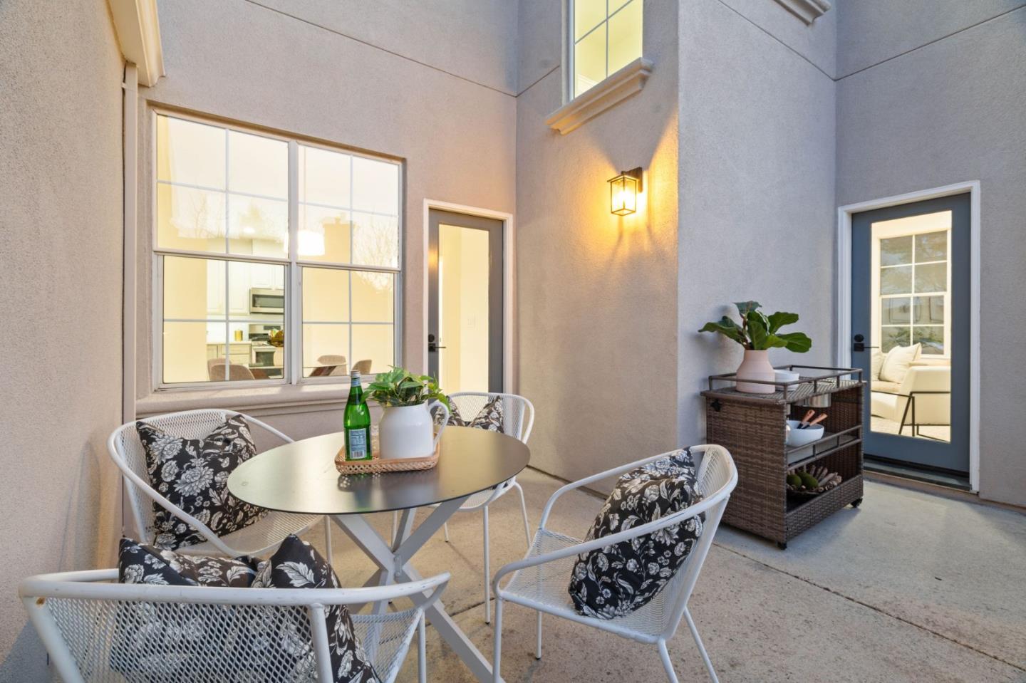 107 Beacon Street Mountain View, CA 94040 - Photo 39 of 55 a dining room with furniture and window