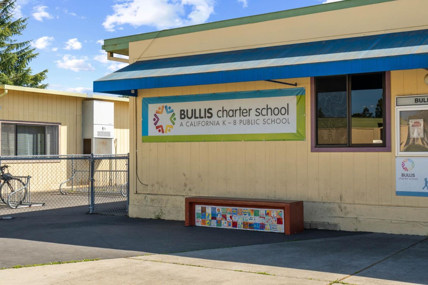 107 Beacon Street Mountain View, CA 94040 - Photo 53 of 55 a view of a street with an outdoor seating