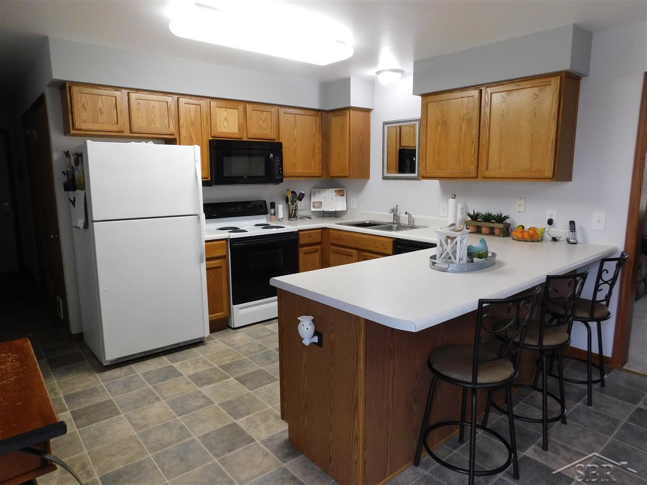 11188 Frost Road Freeland, MI 48623 - Photo 5 of 20
