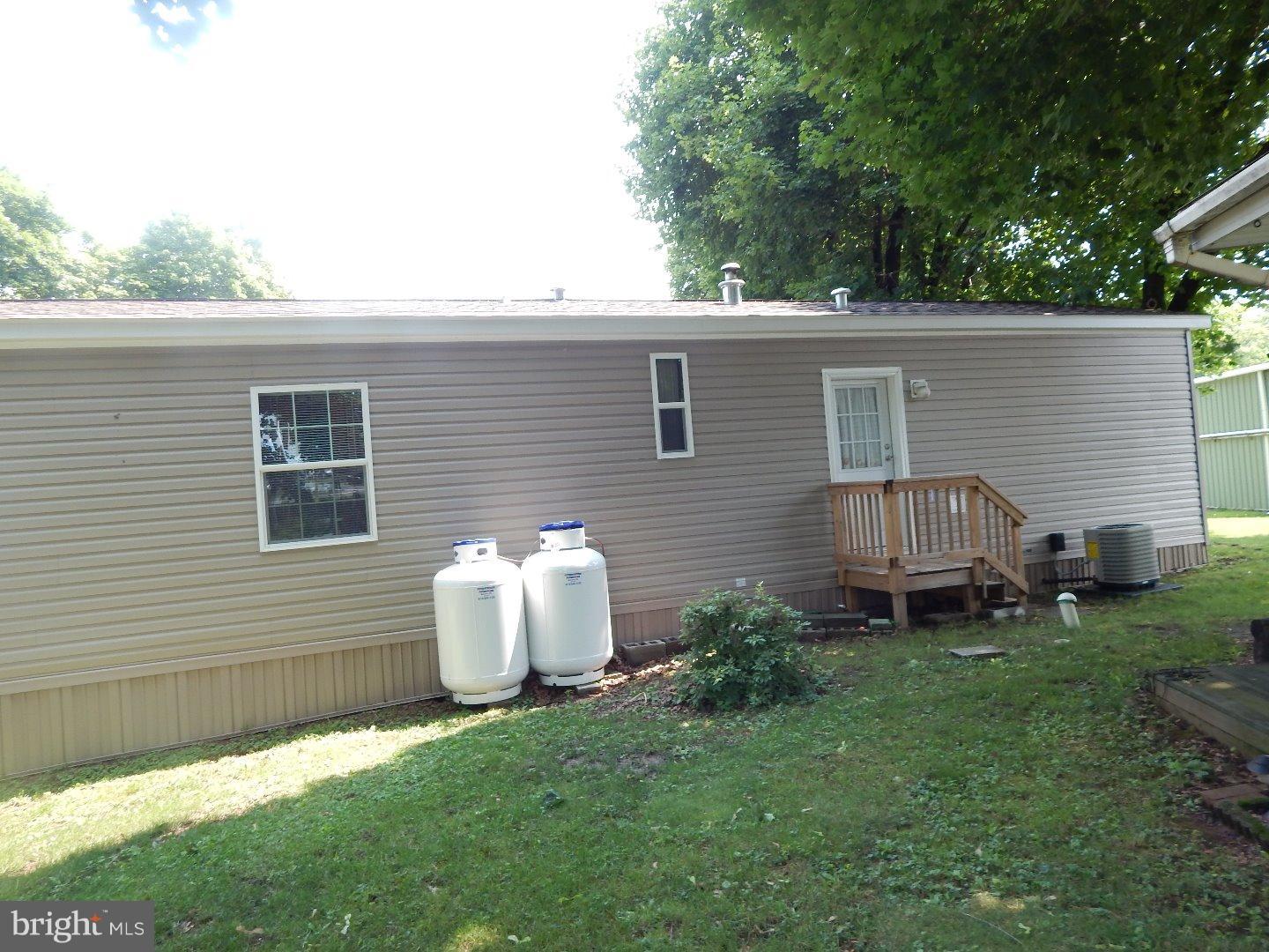 389 Schuylkill Road Spring City, PA 19475 - Photo 2 of 10