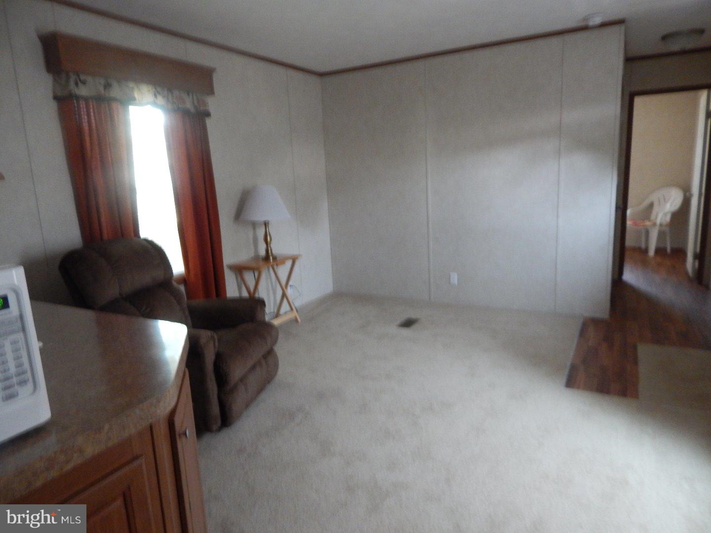 389 Schuylkill Road Spring City, PA 19475 - Photo 4 of 10
