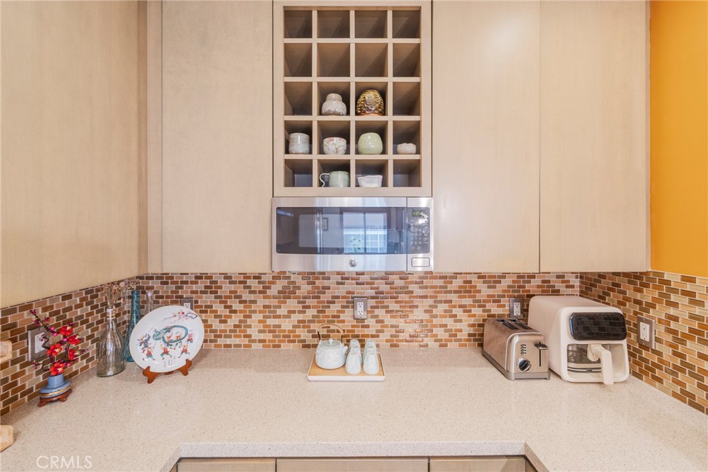 8710 Delgany Avenue, Unit 3 Playa del Rey, CA 90293 - Photo 15 of 34