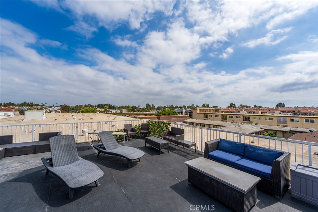 8710 Delgany Avenue, Unit 3 Playa del Rey, CA 90293 - Photo 25 of 34 an outdoor space with furniture and city view