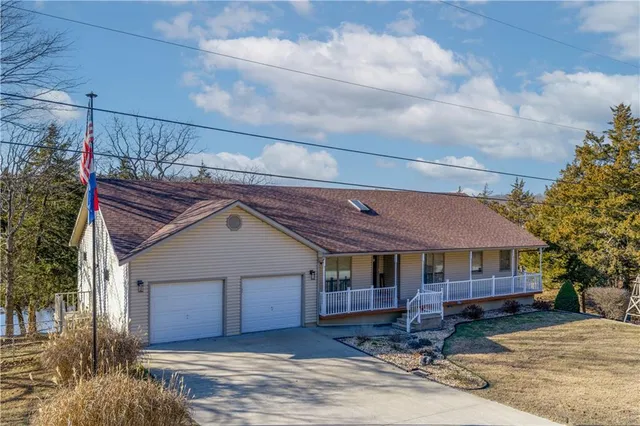 $415,000 | 32291 Barclay Loop, Warsaw, MO 65355